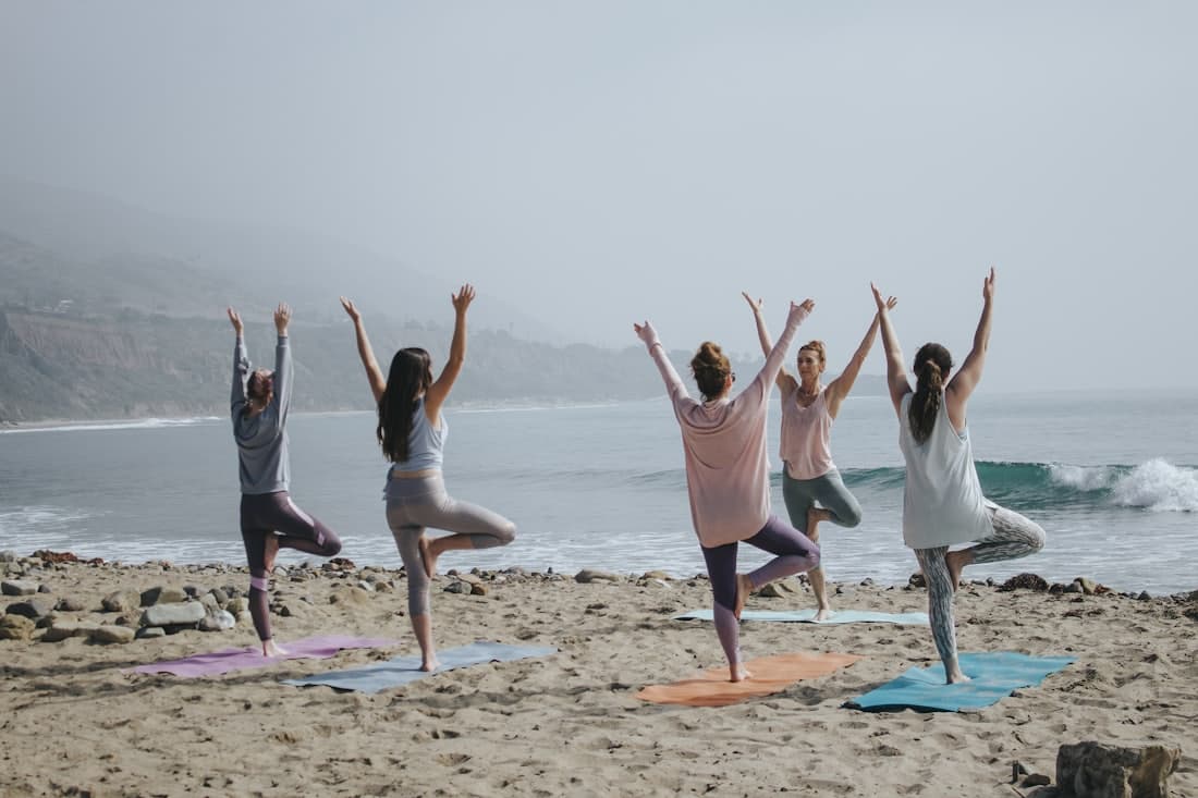 People staying active as part of a healthy weight-loss routine